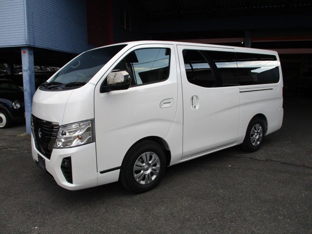 Nissan Caravan 2.0 Grand Premium GX Long Body Around View Corner Sensor (Pure White Pearl)