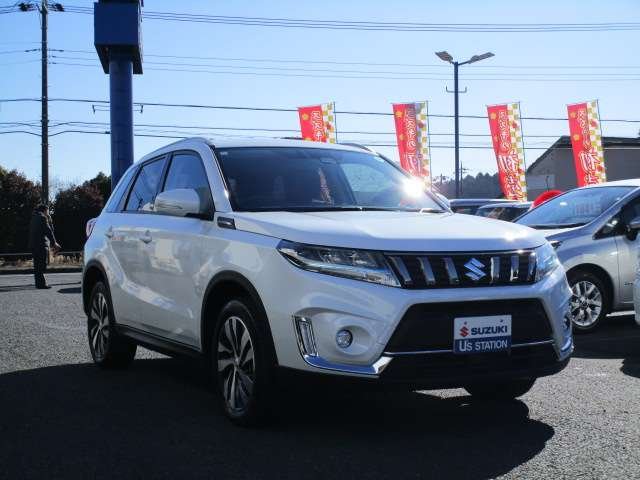 Suzuki Escudo 1.5 4WD (Cool White Pearl)