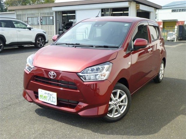 Toyota Pixis Epoch 660 G SAIII with external navigation, full-segment TV and rear monitor (Dark Red Metallic)