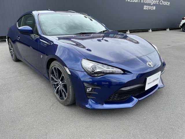 Toyota 86 2.0 GT 6-speed manual LED headlights (Azurite Blue)