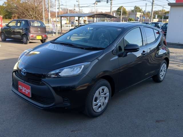 Toyota Aqua 1.5 X Registered unused vehicle/LED/All-around camera/Collision mitigation (Black)