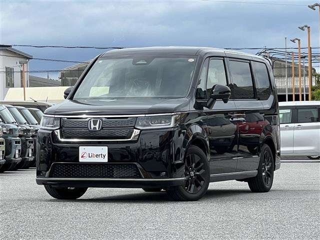 Honda Stepwagon 2.0 e:HEV Spada, registered, unused vehicle, collision mitigation B, electronic parking (Crystal Black Pearl)