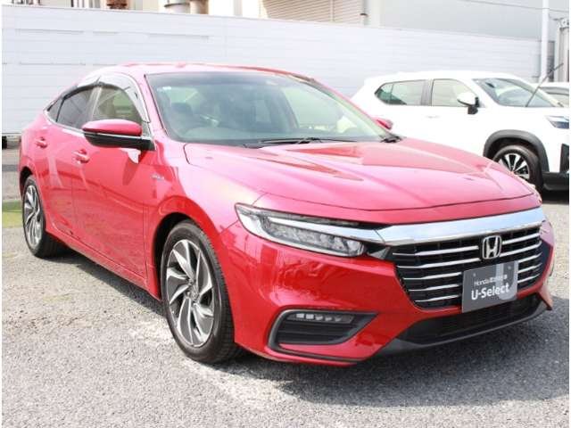 Honda Insight 1.5 EX with navigation system, rear camera, ETC2.0, corner sensor (Premium Crystal Red Metallic)
