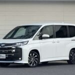 Toyota Noah 1.8 Hybrid SZ 10.5 Navigation System + BSM Comfortable Hi Driving Support (White Pearl Crystal Shine)