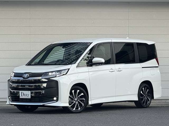 Toyota Noah 1.8 Hybrid SZ 10.5 Navigation System + BSM Comfortable Hi Driving Support (White Pearl Crystal Shine)