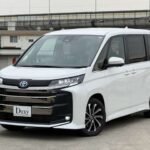 Toyota Noah 1.8 Hybrid SZ 10.5DA U-Step Comfortable Convenience Hi Full Surrounding Rear Seat M (White Pearl)