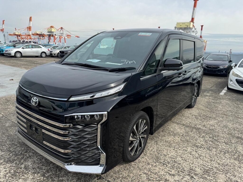 2025 Toyota Voxy